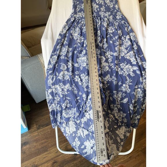 Xhilaration Women Maxi Dress M Blue Floral A-Line Sundress Ruffle Smocked - Picture 9 of 11